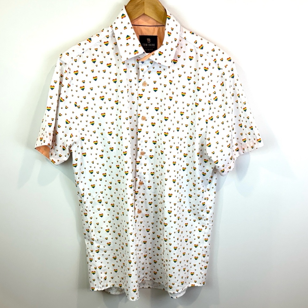 Tom Baine white with Pride hearts Shirt size L